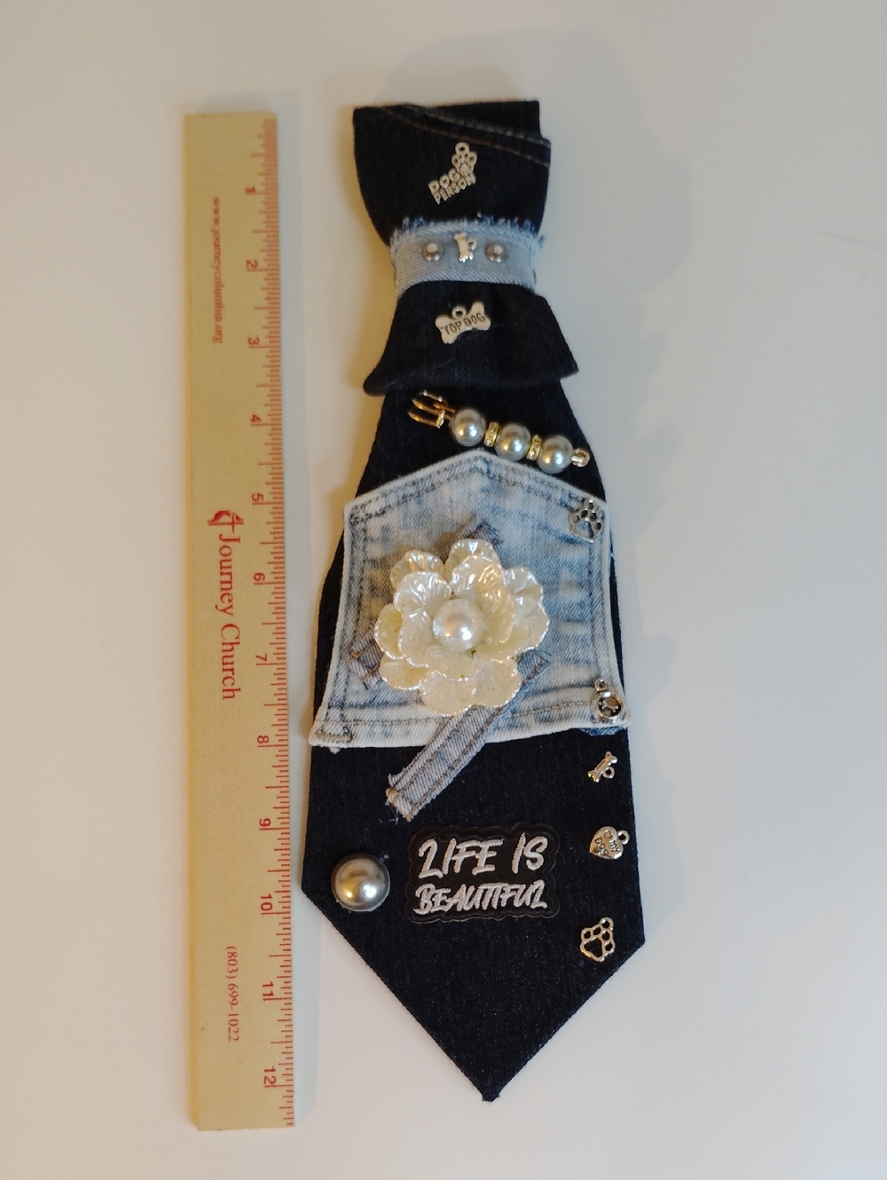 Dog Lovers Denim Tie with Pearl Flower - Picture 3 of 3